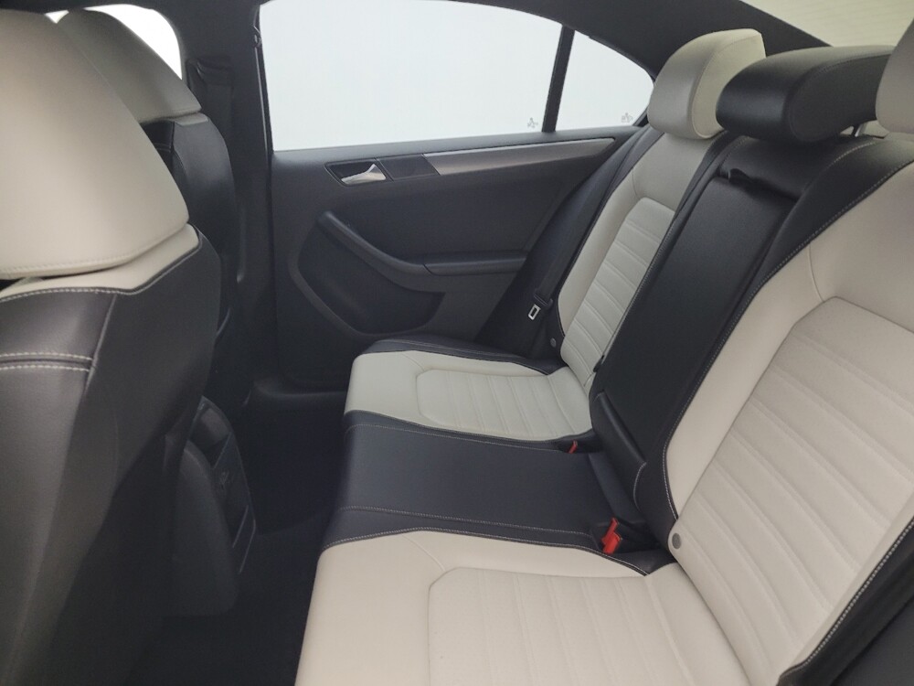 2016 Volkswagen Jetta in Columbia, SC 29210 - 18141682 18