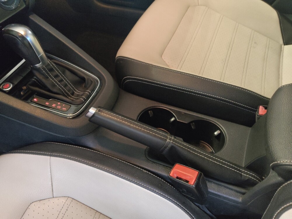 2016 Volkswagen Jetta in Columbia, SC 29210 - 18141682 26