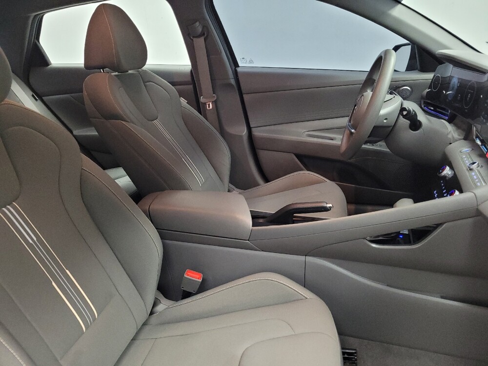 2024 Hyundai Elantra in Antioch, TN 37013 - 18141700 21