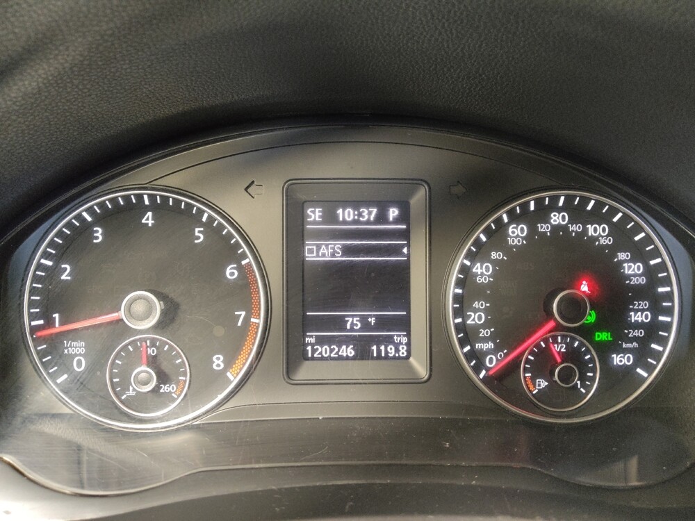 2015 Volkswagen Eos in Live Oak, TX 78233 - 18141705 23