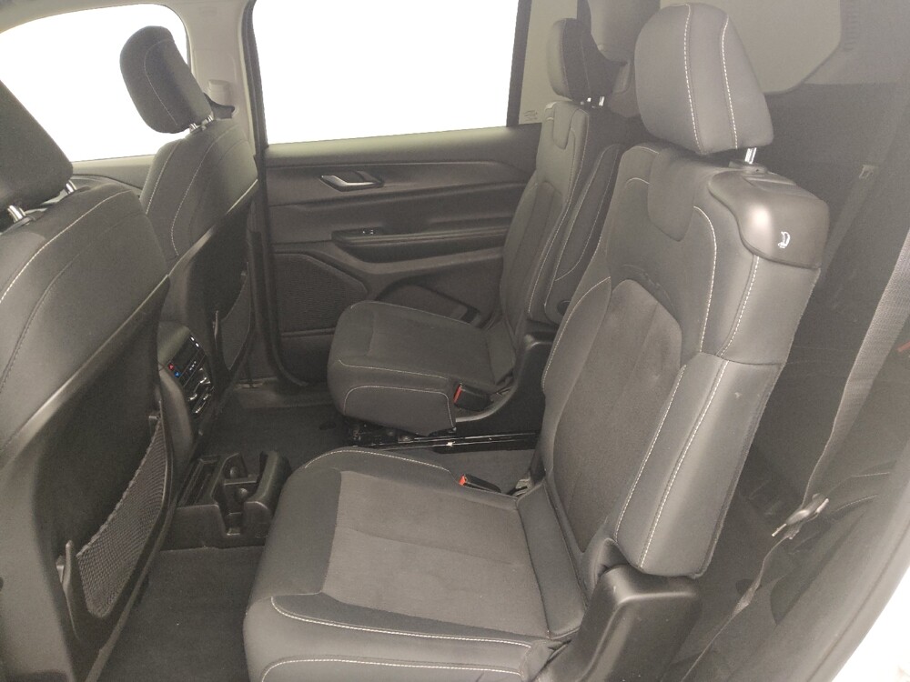 2023 Jeep Grand Cherokee L in Temple, TX 76502 - 18141707 18