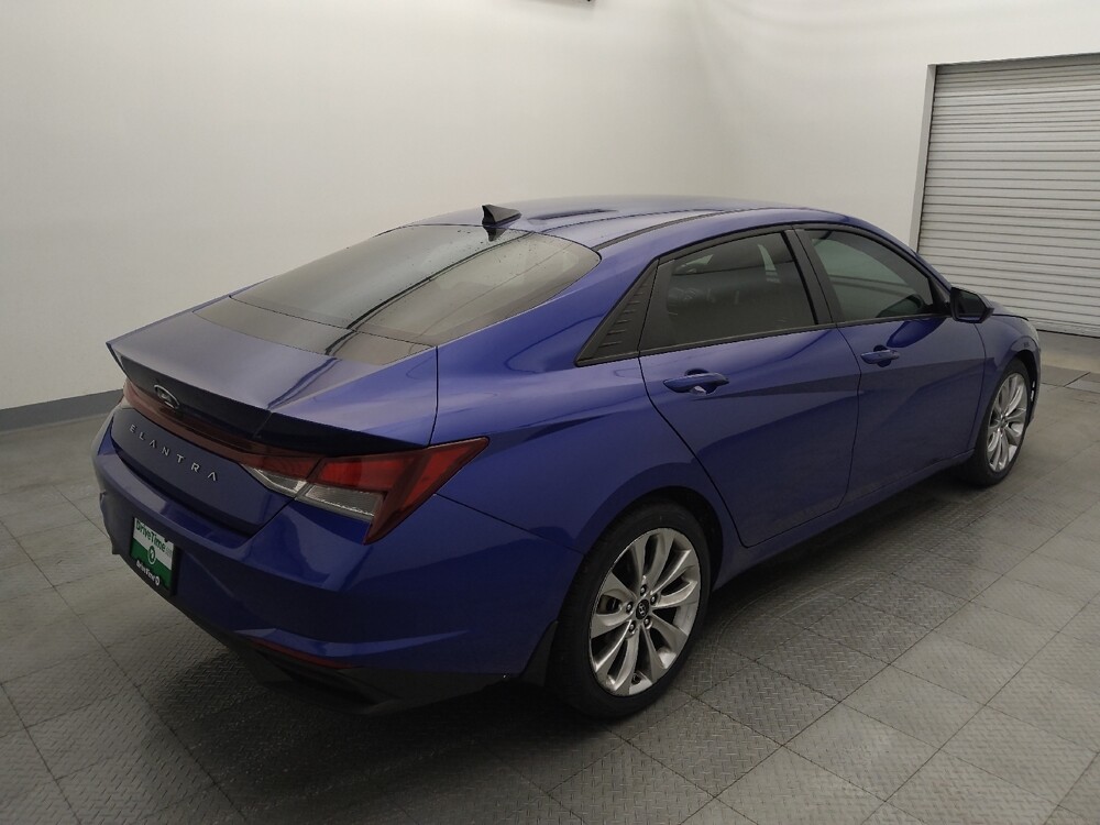2023 Hyundai Elantra in Houston, TX 77034 - 18141708 9