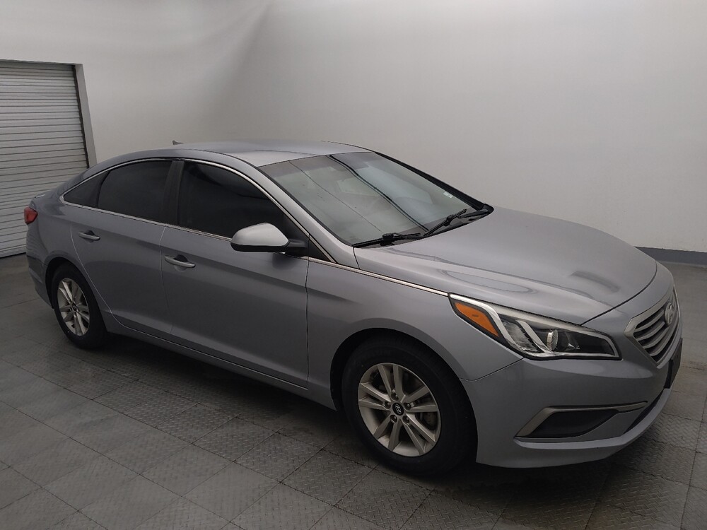 2017 Hyundai Sonata in Houston, TX 77034 - 18141711 11