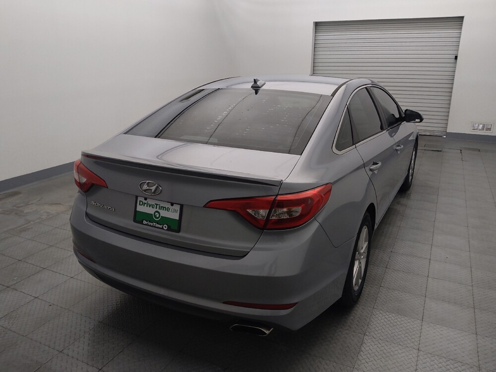 2017 Hyundai Sonata in Houston, TX 77034 - 18141711 7