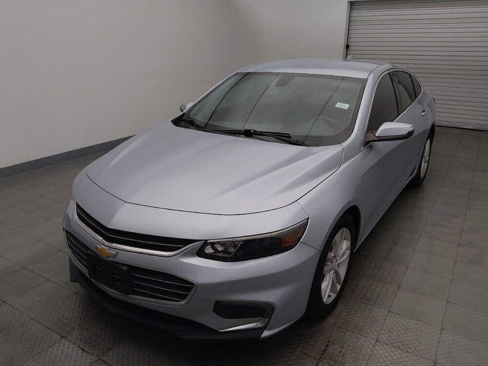 2018 Chevrolet Malibu in Houston, TX 77074 - 18141718 15