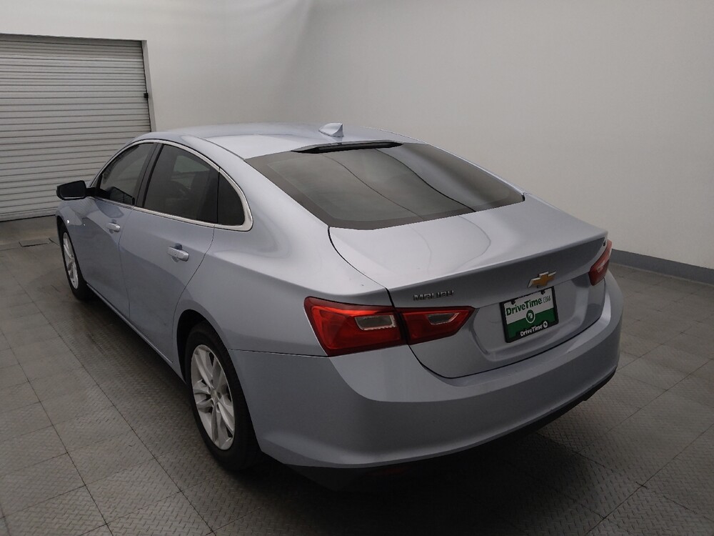 2018 Chevrolet Malibu in Houston, TX 77074 - 18141718 5