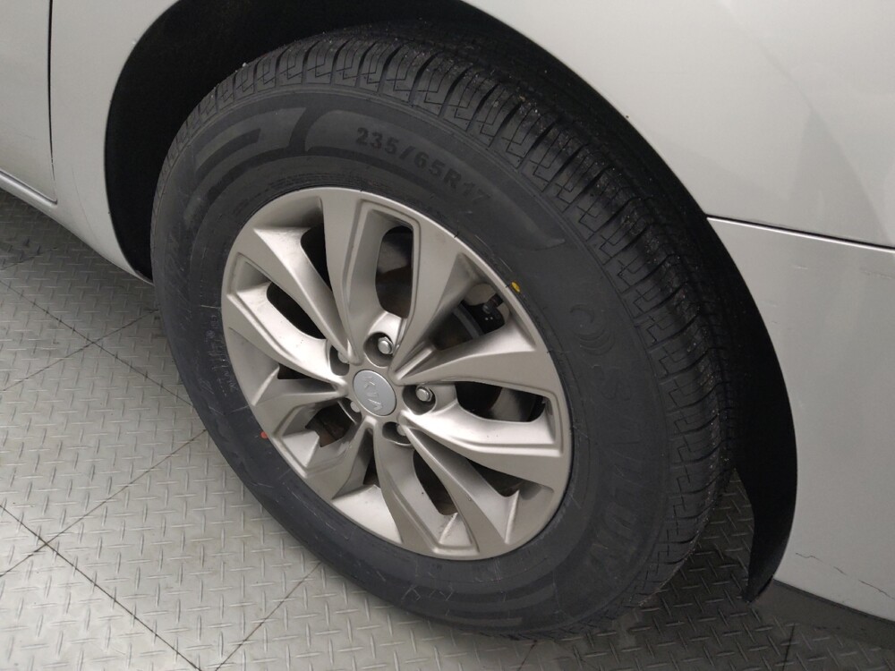 2019 Kia Sedona in Houston, TX 77074 - 18141719 31