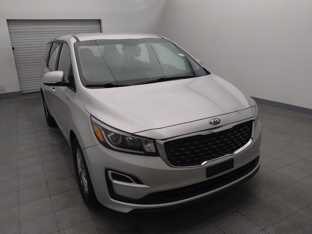 2019 Kia Sedona in Houston, TX 77074 - 18141719 14
