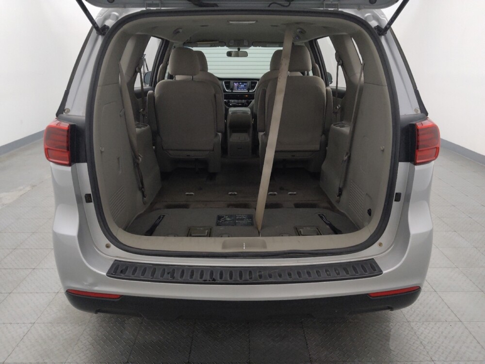 2019 Kia Sedona in Houston, TX 77074 - 18141719 29