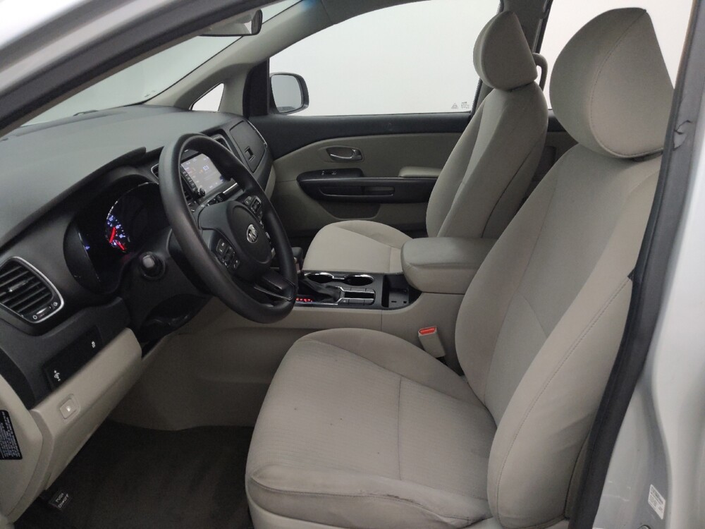 2019 Kia Sedona in Houston, TX 77074 - 18141719 17