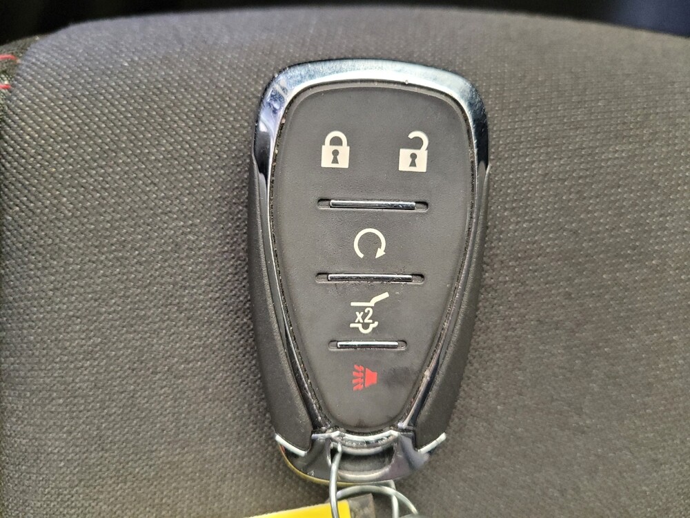 2022 Chevrolet Equinox in Cincinnati, OH 45255 - 18141725 32