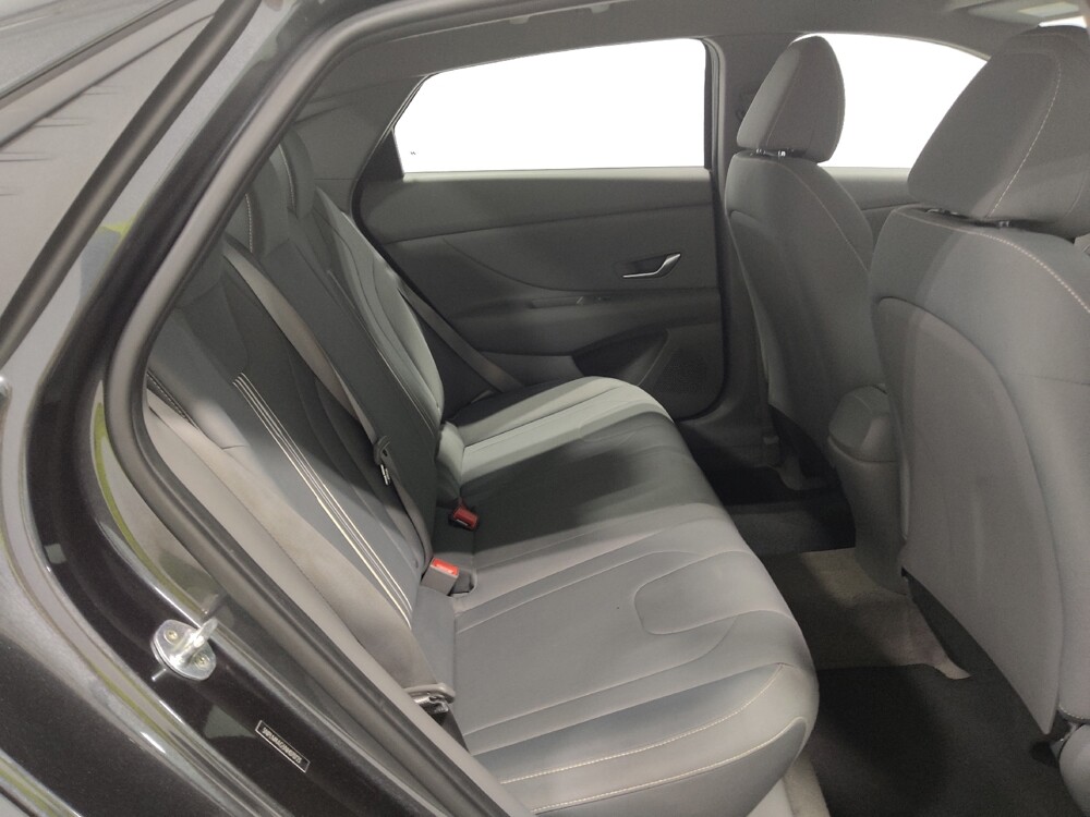 2022 Hyundai Elantra in Columbus, OH 43231 - 18141726 19