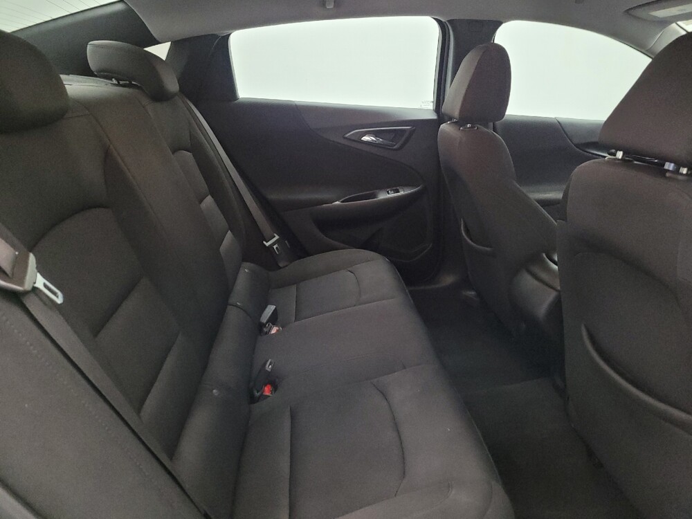 2020 Chevrolet Malibu in Lexington, KY 40509 - 18141733 19