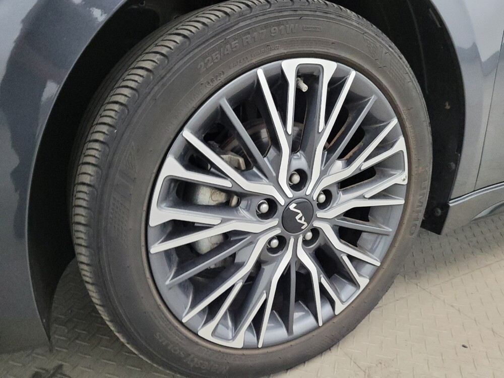 2023 Kia Forte in Pittsburgh, PA 15236 - 18141740 31