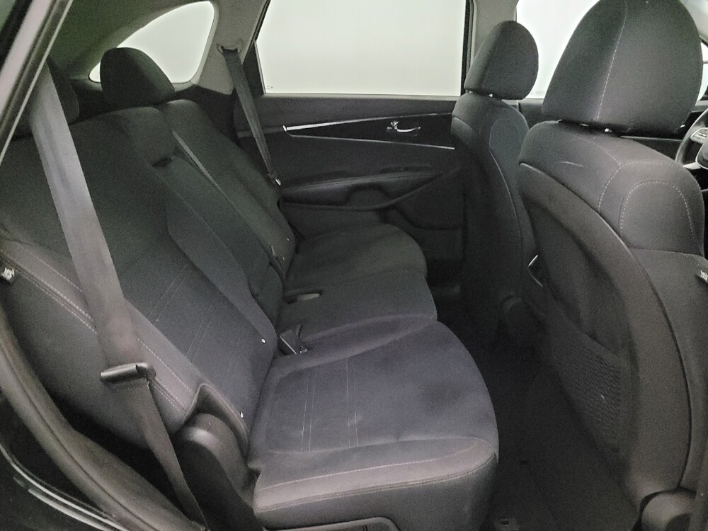 2019 Kia Sorento in New Castle, DE 19720 - 18141757 19