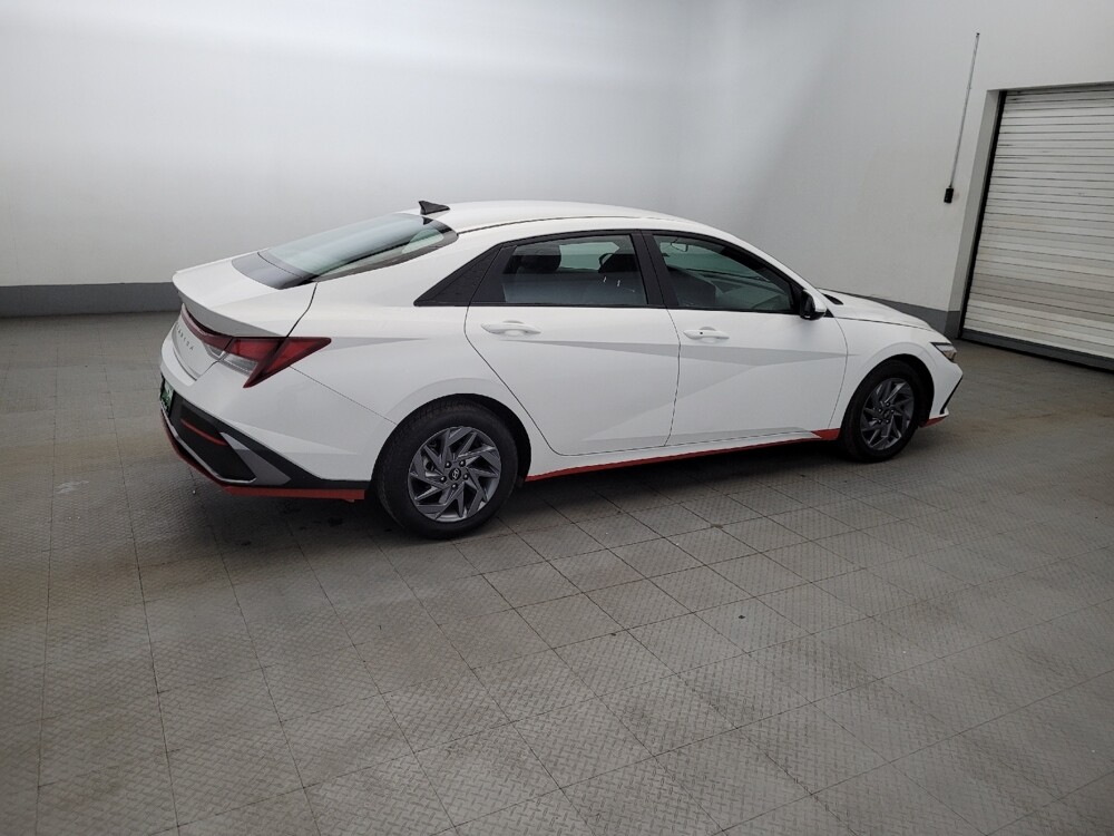2024 Hyundai Elantra in Langhorne, PA 19047 - 18141759 10