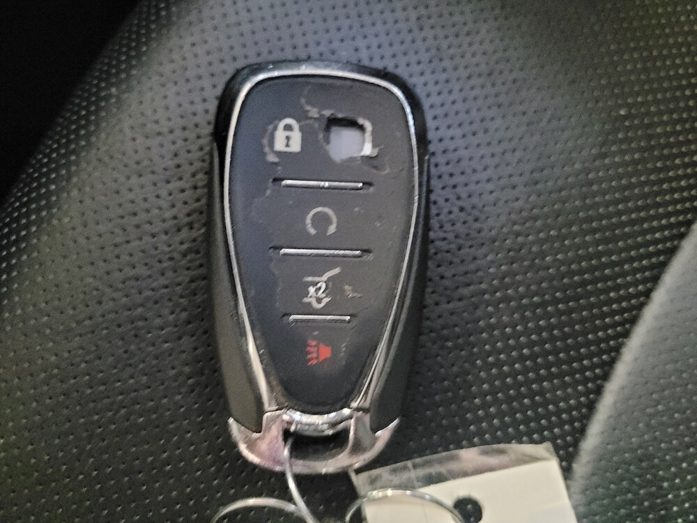 2018 Chevrolet Equinox in Pittsburgh, PA 15237 - 18141765 32