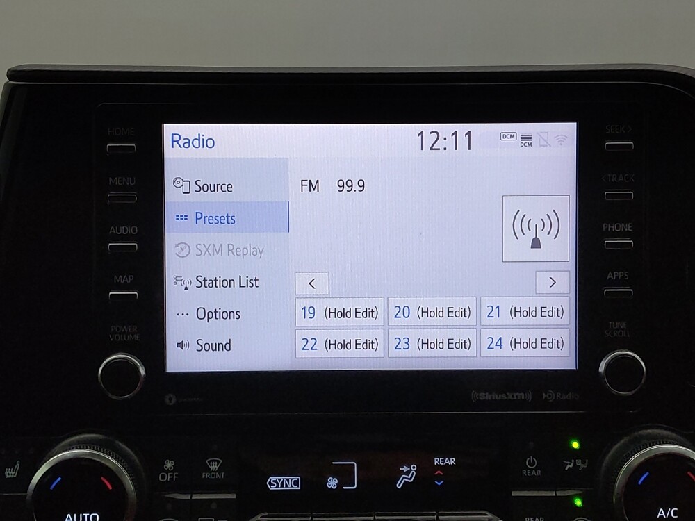 2021 Toyota Highlander in Wichita, KS 67207 - 18141779 25