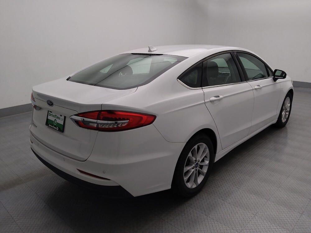 2020 Ford Fusion in Topeka, KS 66611 - 18141784 9
