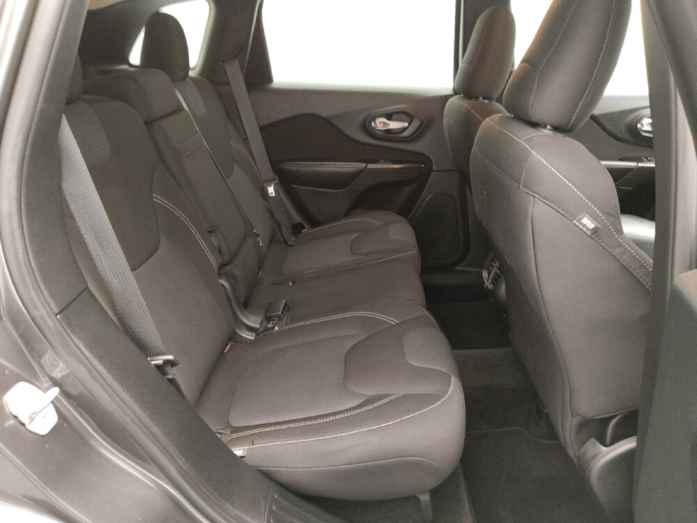 2015 Jeep Cherokee in Springfield, MO 65807 - 18141786 19