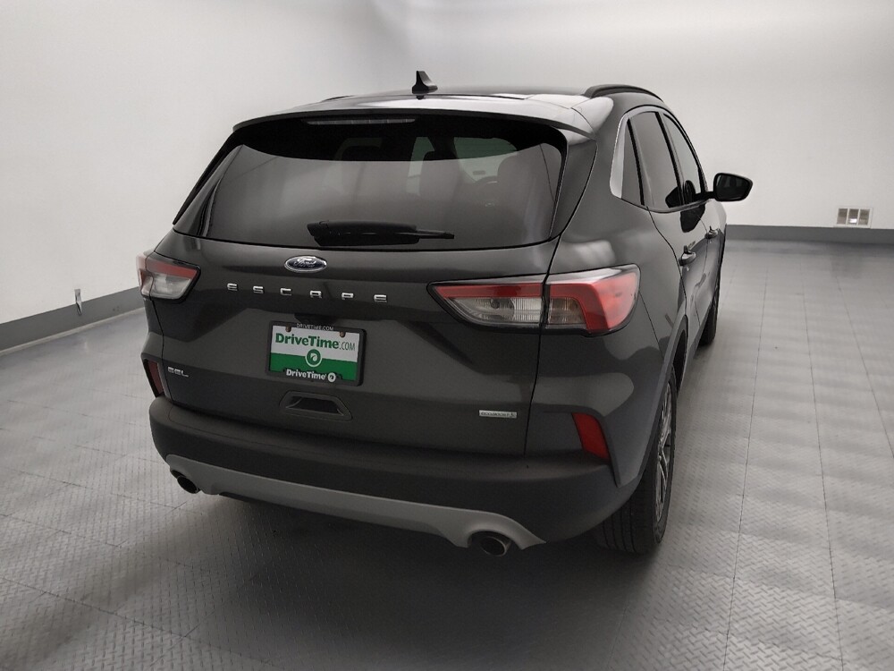 2020 Ford Escape in Springfield, MO 65807 - 18141787 7