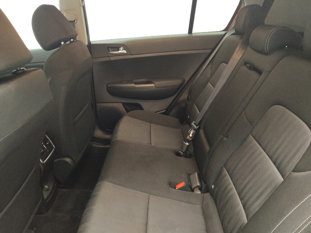 2019 Kia Sportage in Lombard, IL 60148 - 18141795 18