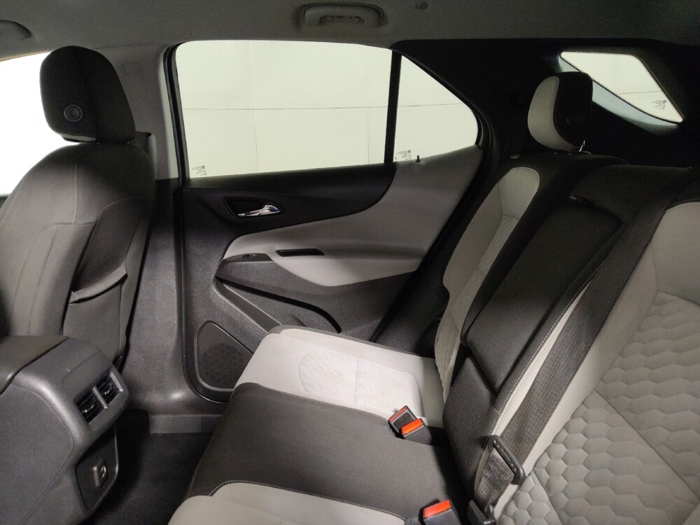 2020 Chevrolet Equinox in Midlothian, IL 60445 - 18141797 18