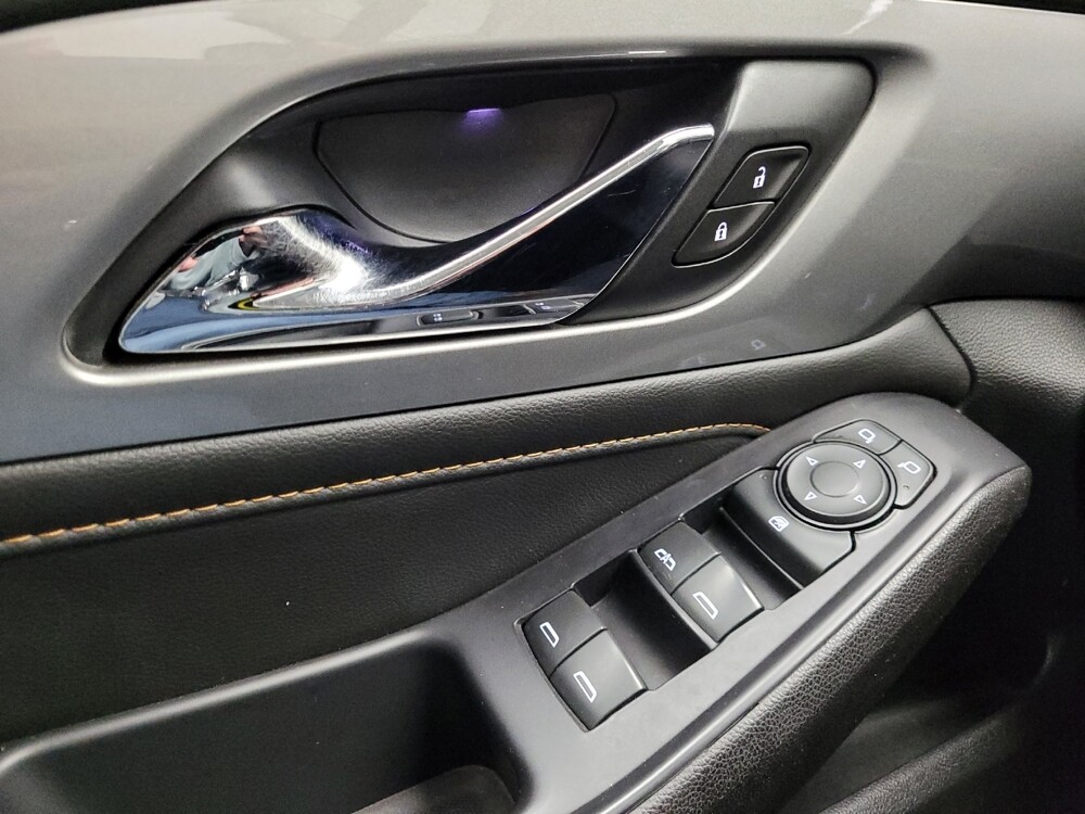 2020 Chevrolet Traverse in Eastpointe, MI 48021 - 18141801 27