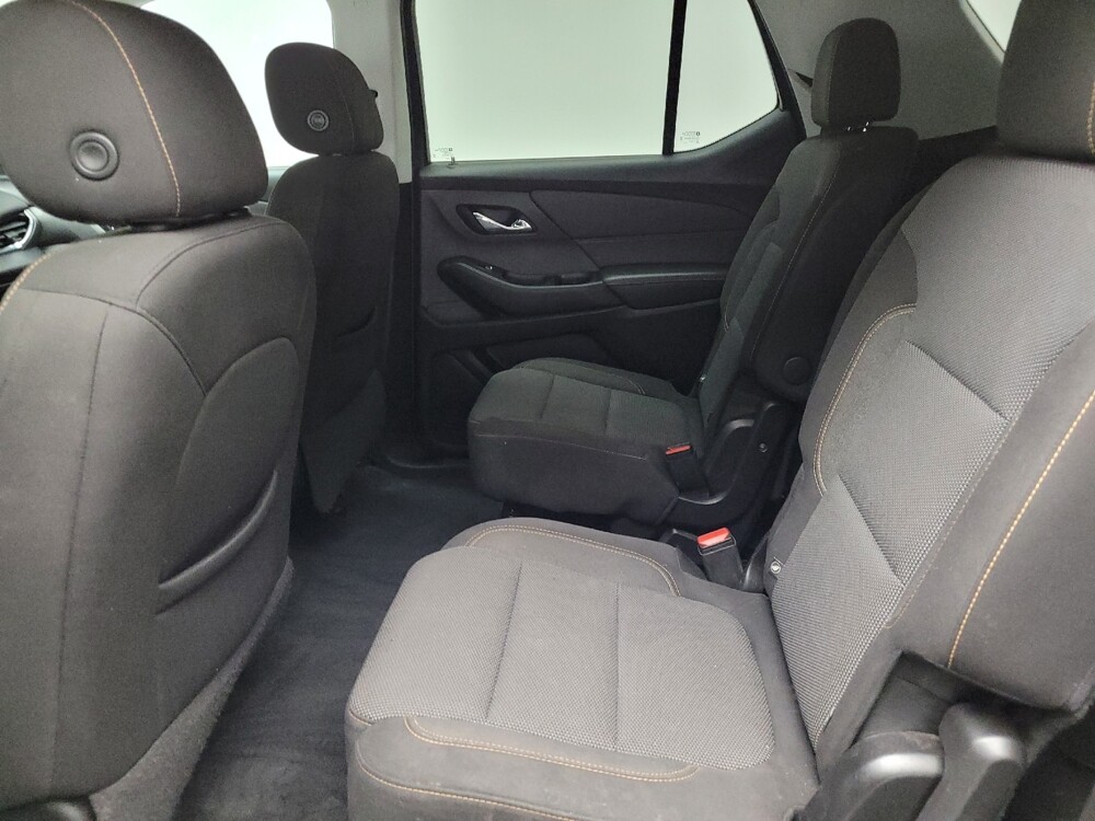 2020 Chevrolet Traverse in Eastpointe, MI 48021 - 18141801 18