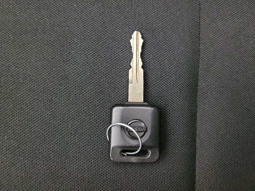 2025 Nissan Versa in Eastpointe, MI 48021 - 18141804 32