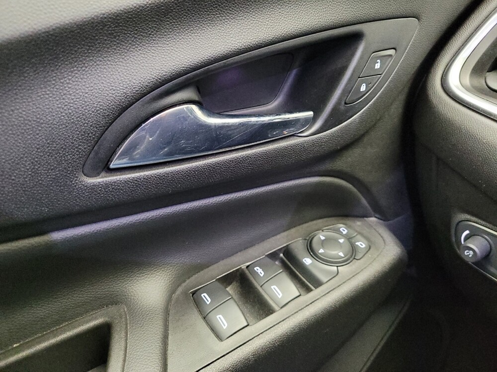 2020 Chevrolet Equinox in Eastpointe, MI 48021 - 18141806 27