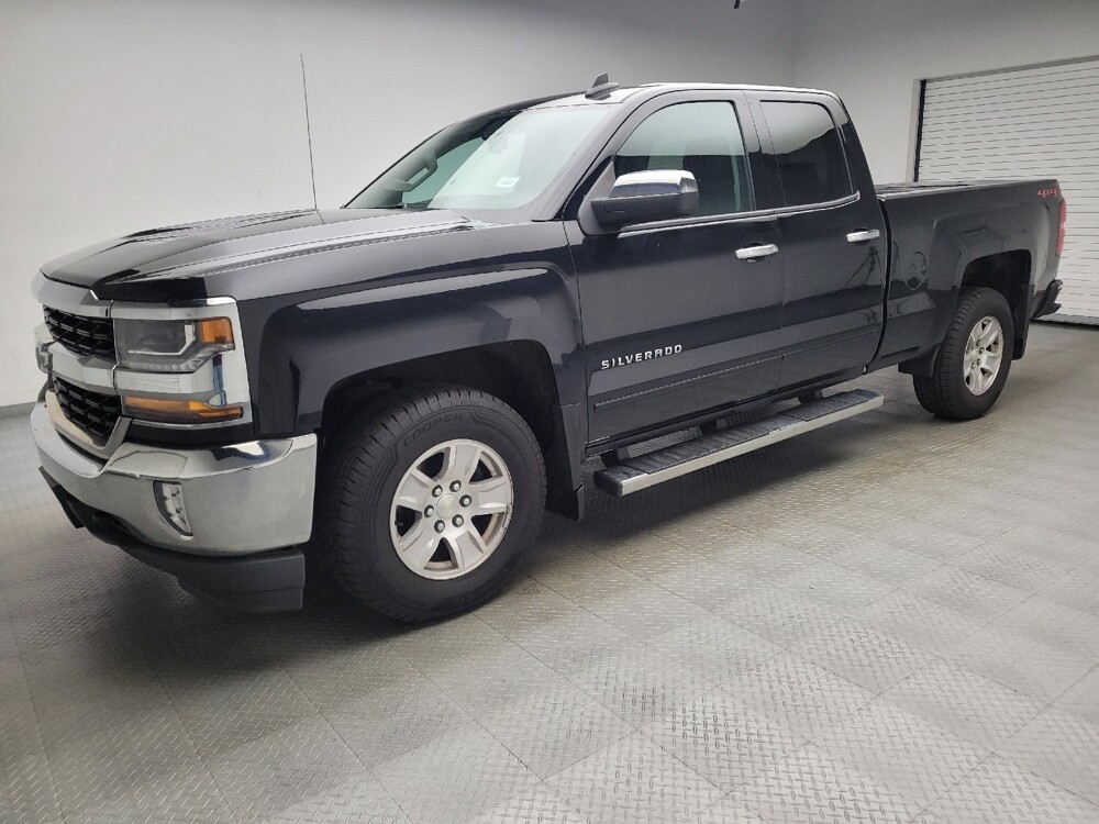 2018 Chevrolet Silverado 1500 in Taylor, MI 48180 - 18141807 2