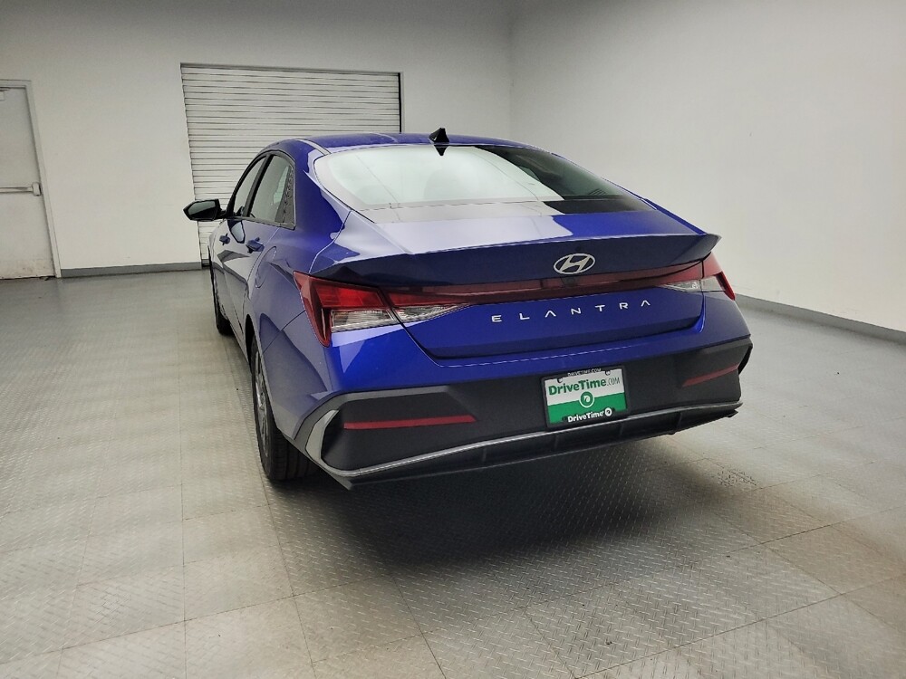 2024 Hyundai Elantra in Eastpointe, MI 48021 - 18141808 6