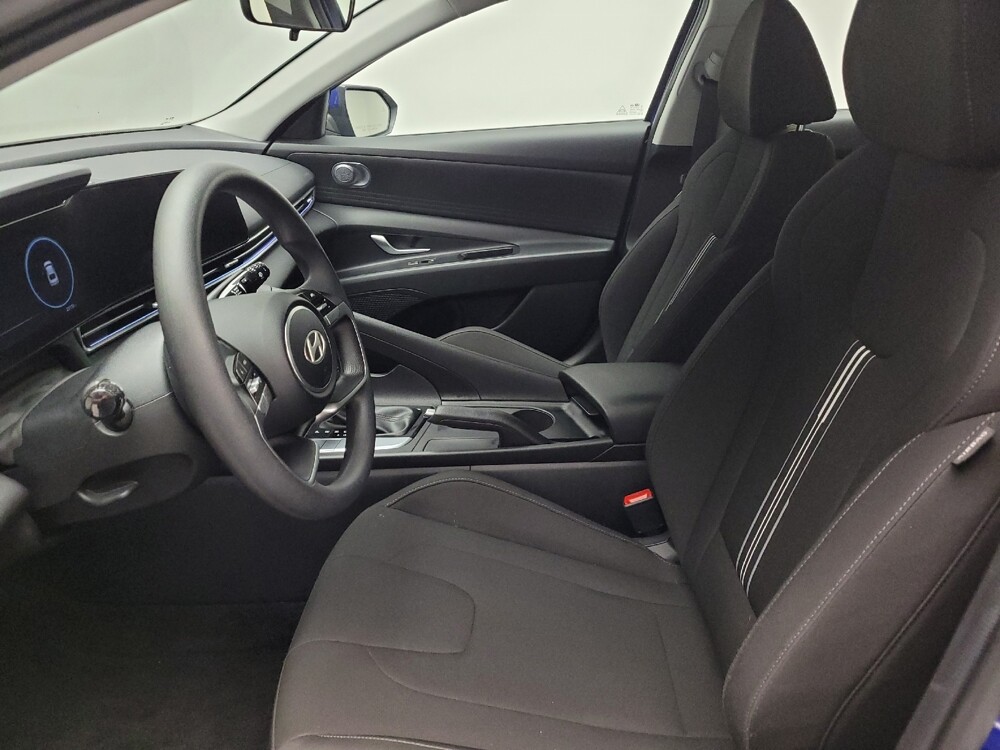 2024 Hyundai Elantra in Eastpointe, MI 48021 - 18141808 17
