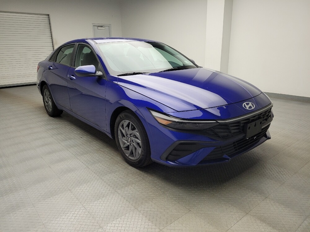 2024 Hyundai Elantra in Eastpointe, MI 48021 - 18141808 13