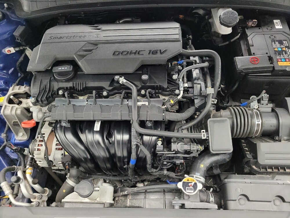2024 Hyundai Elantra in Eastpointe, MI 48021 - 18141808 30