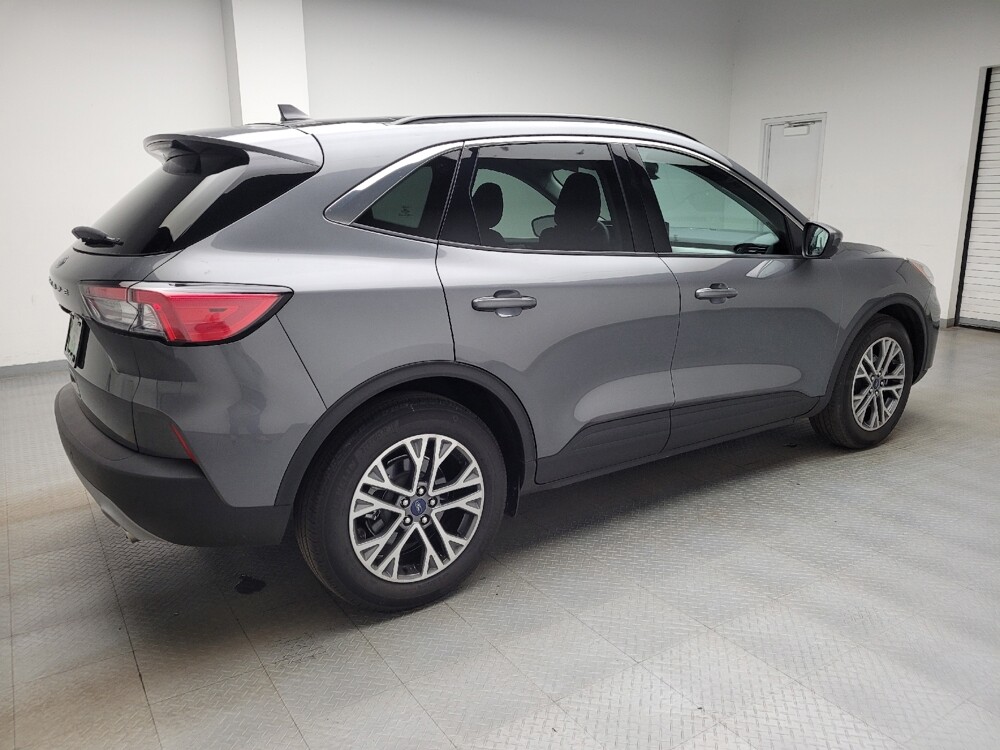 2022 Ford Escape in Eastpointe, MI 48021 - 18141812 10