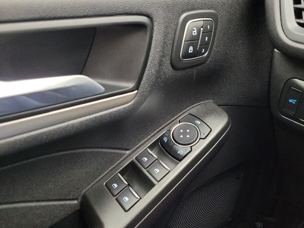 2022 Ford Escape in Eastpointe, MI 48021 - 18141812 27