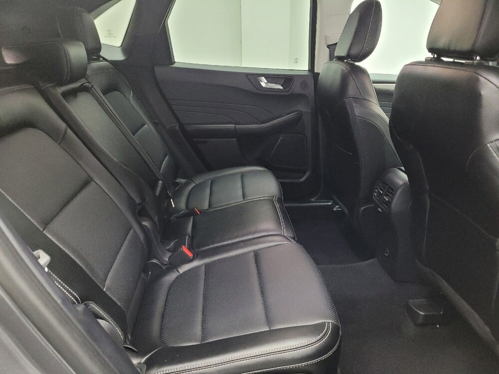 2022 Ford Escape in Eastpointe, MI 48021 - 18141812 19