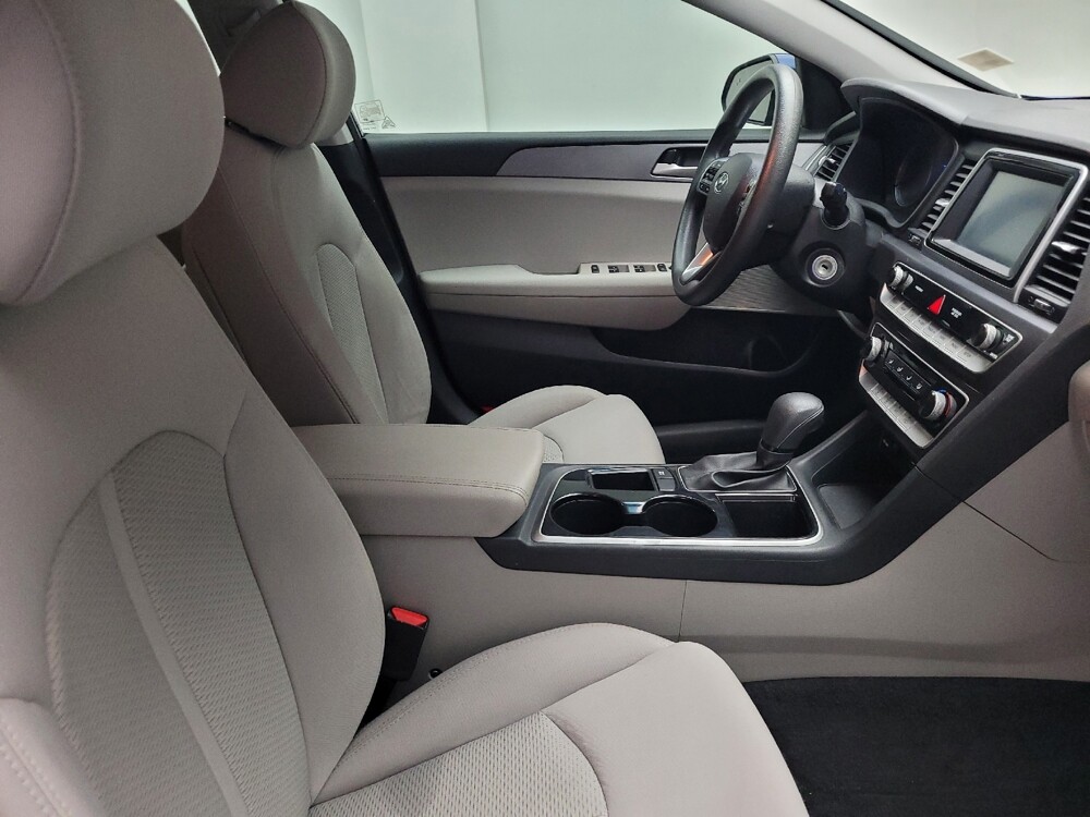 2018 Hyundai Sonata in Taylor, MI 48180 - 18141822 21
