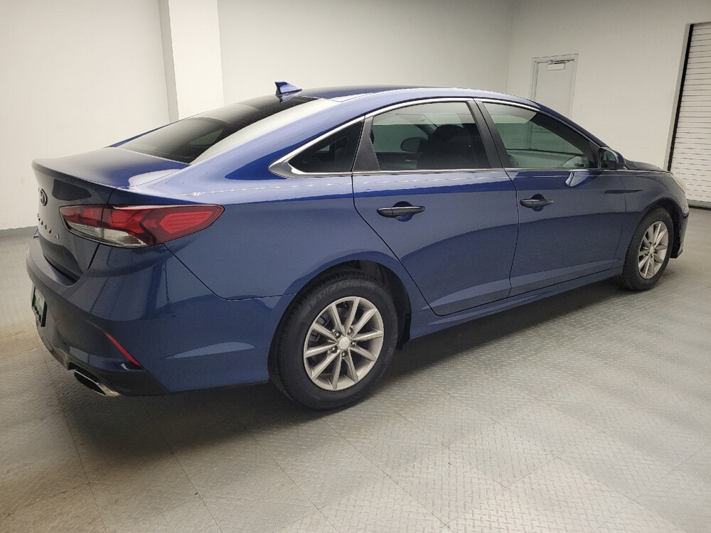 2018 Hyundai Sonata in Taylor, MI 48180 - 18141822 10