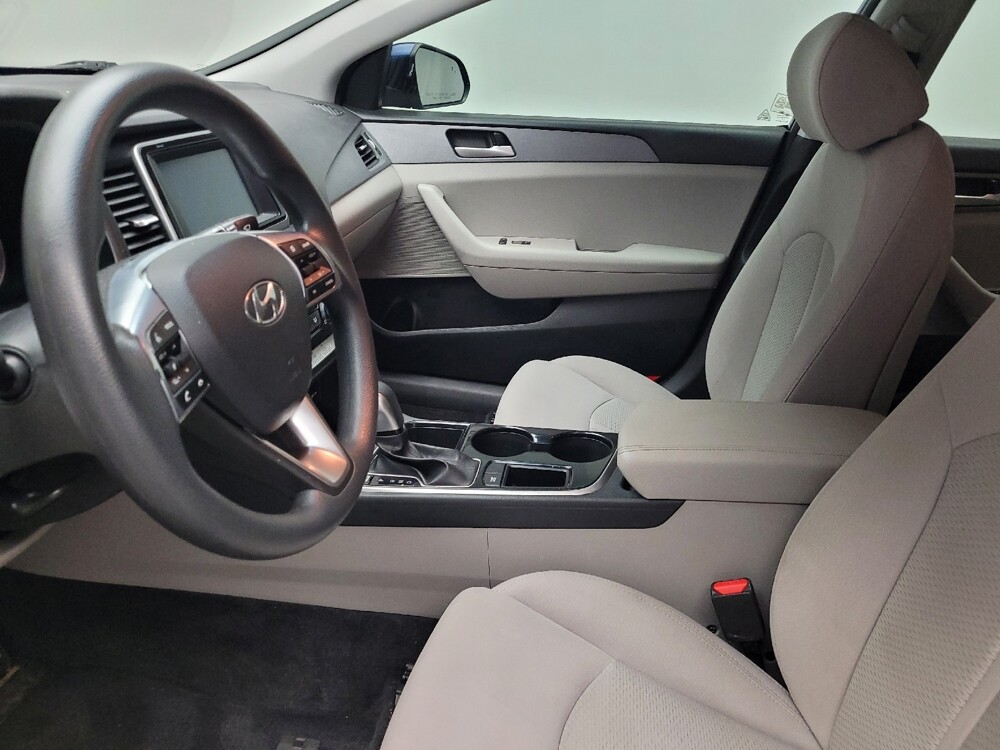 2018 Hyundai Sonata in Taylor, MI 48180 - 18141822 17