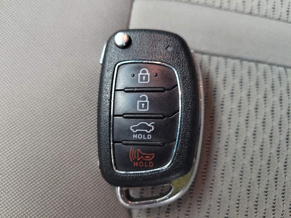 2018 Hyundai Sonata in Taylor, MI 48180 - 18141822 32