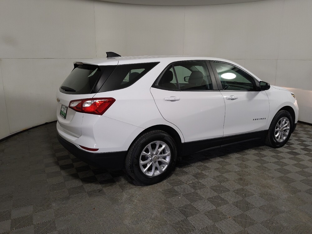 2021 Chevrolet Equinox in Midlothian, IL 60445 - 18141826 10