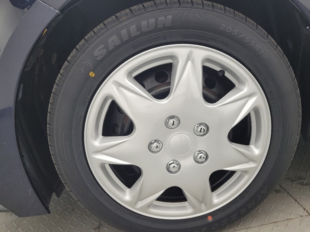 2021 Toyota Corolla in Salem, VA 24153 - 18141846 31
