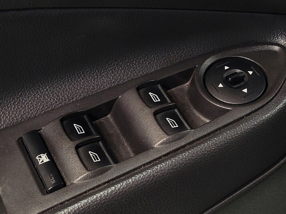 2018 Ford Escape in Jacksonville, FL 32210 - 18141851 27