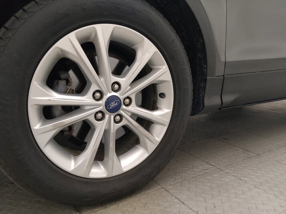 2018 Ford Escape in Jacksonville, FL 32210 - 18141851 31