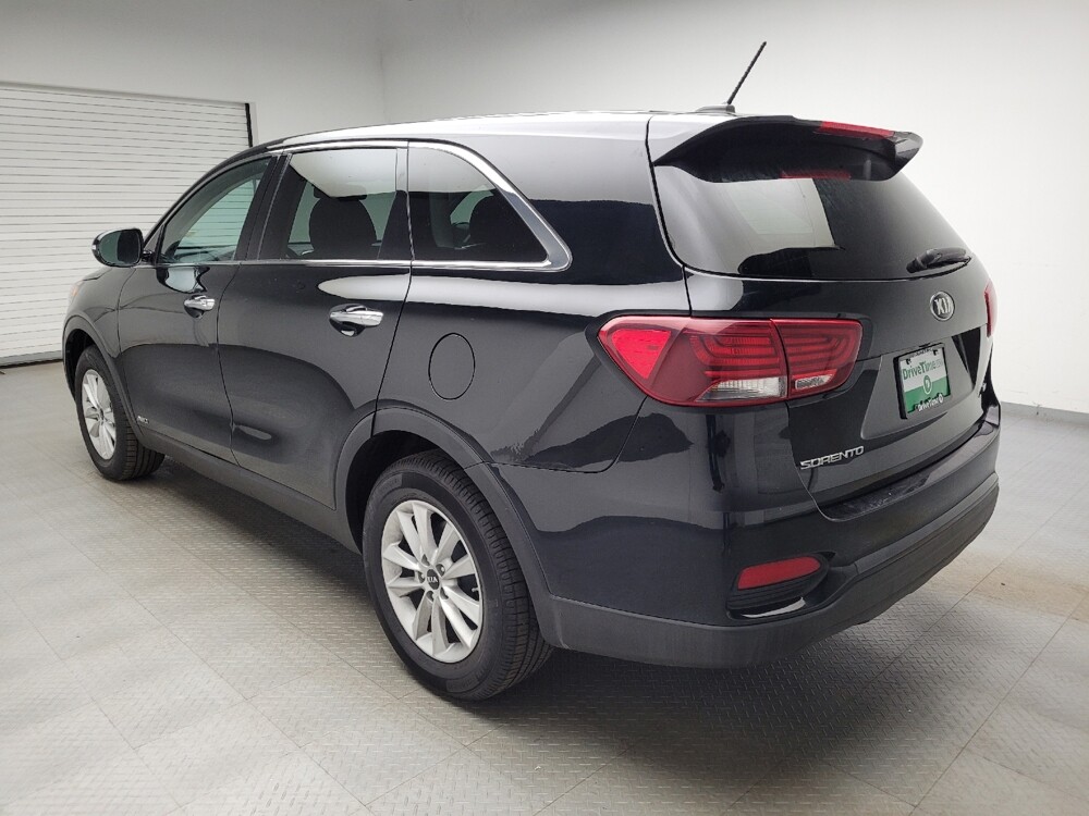 2019 Kia Sorento in Eastpointe, MI 48021 - 18141865 5