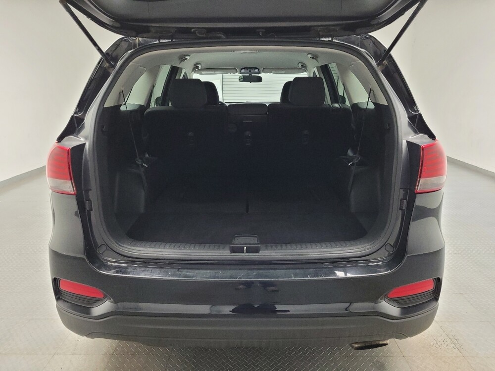 2019 Kia Sorento in Eastpointe, MI 48021 - 18141865 29