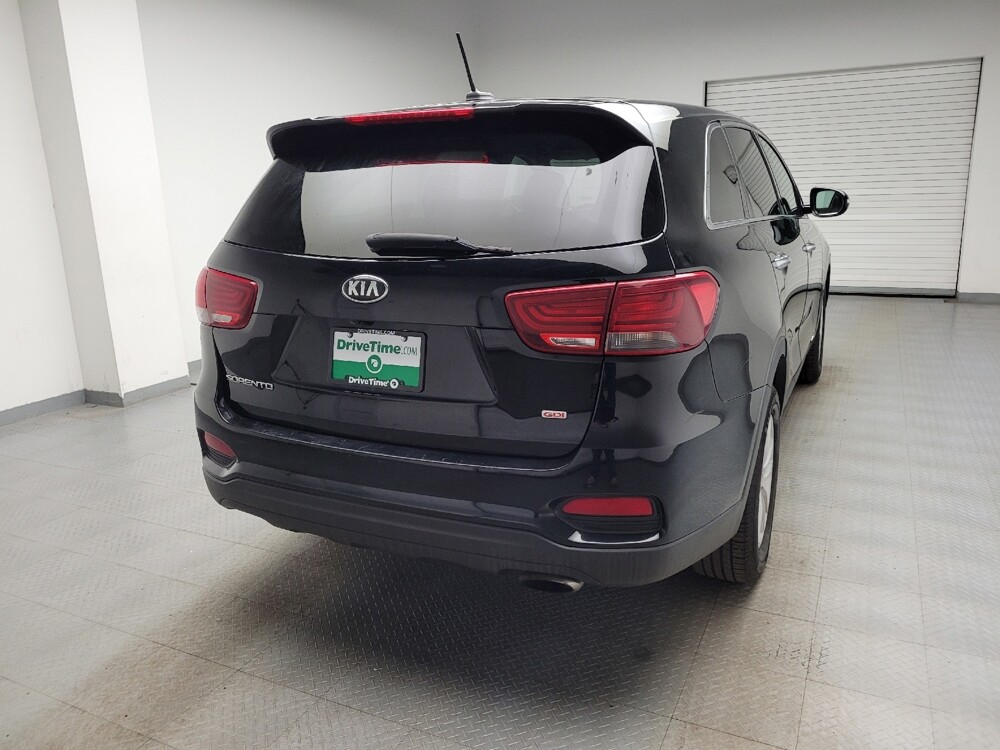 2019 Kia Sorento in Eastpointe, MI 48021 - 18141865 7